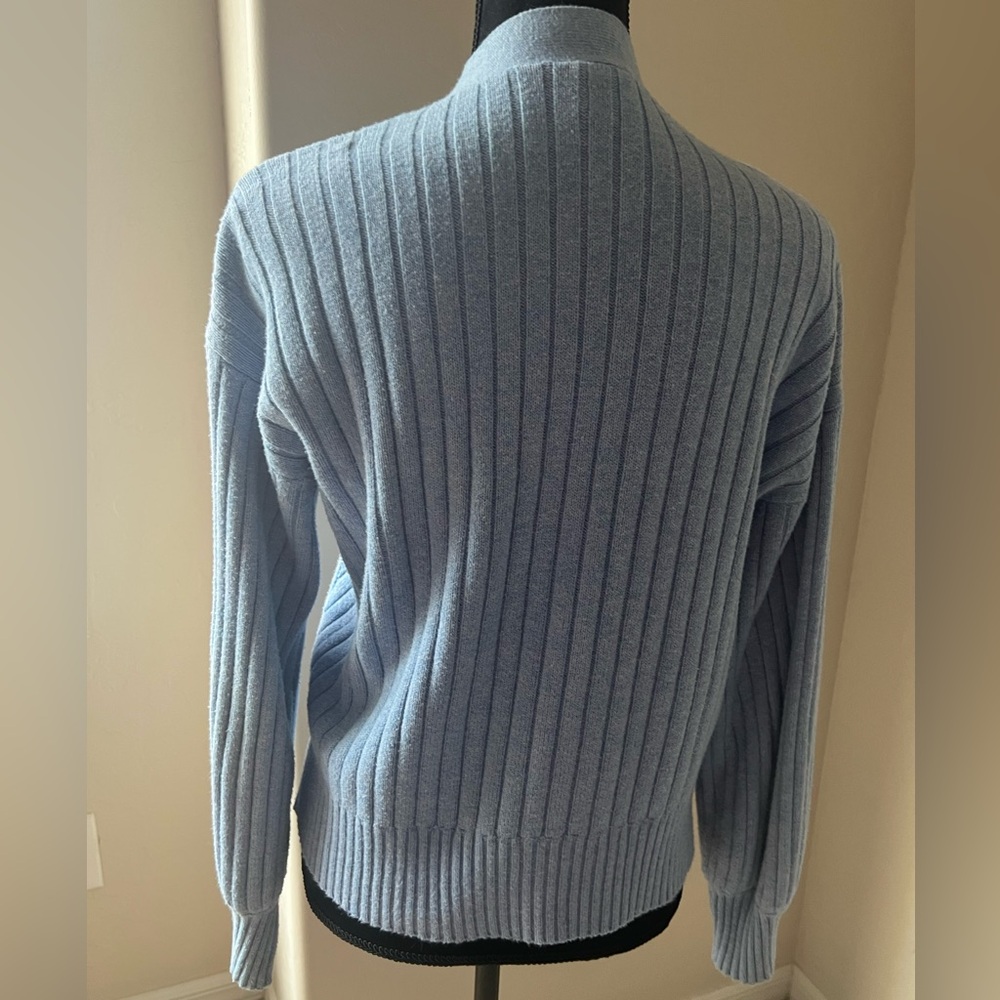 CAbi Scenic Cardigan Sweater Elegant Knitwear - Picture 10 of 11